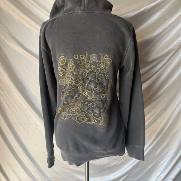 Jet Martinez x Oaklandish ‘Bouquet’ pigment dyed hoodie and tees. - Picture 6 of 8